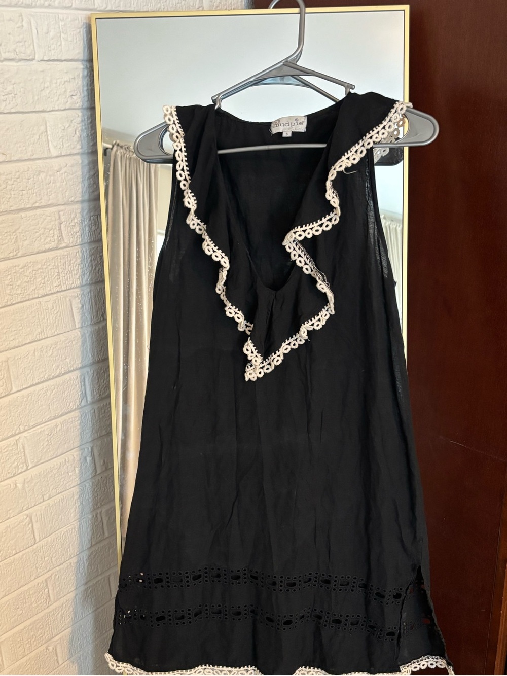 Mud Pie Black Lightweight Layering Top